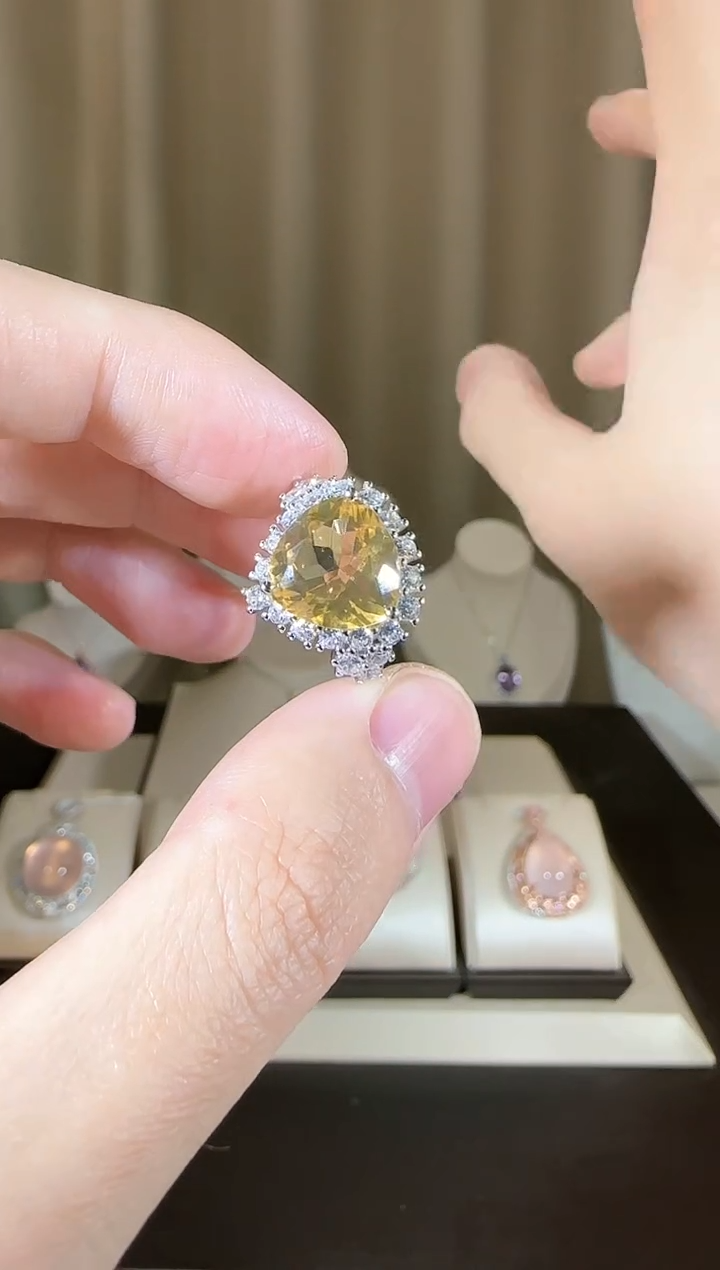 【闪购商品】黄晶戒指银S925镶嵌12mm