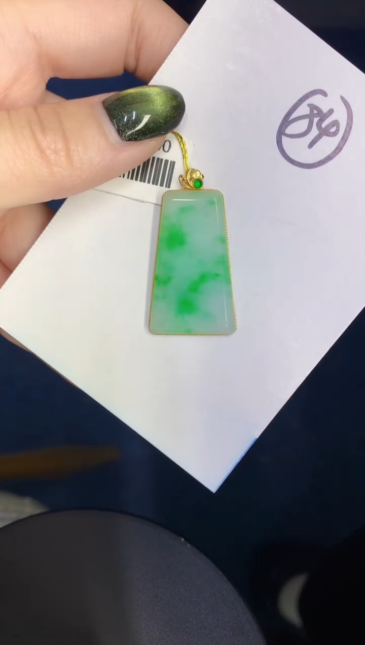 【闪购商品】翡翠颈饰18K金镶嵌0000000000