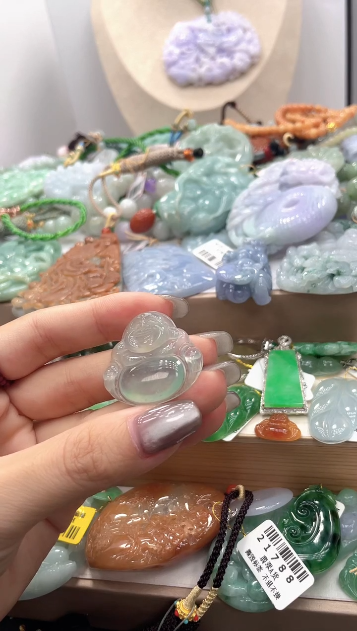 未镶嵌挂件翡翠0106