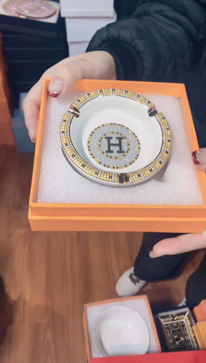 【闪购商品】杯鸿辉家品牌瓷器，京东包邮！