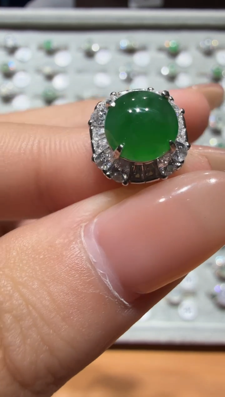银S925镶嵌戒指翡翠925银镶缅甸A货翡翠戒指