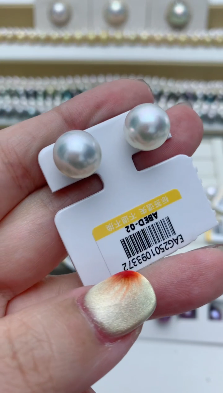 【闪购商品】海水珍珠耳饰18K金镶嵌q35