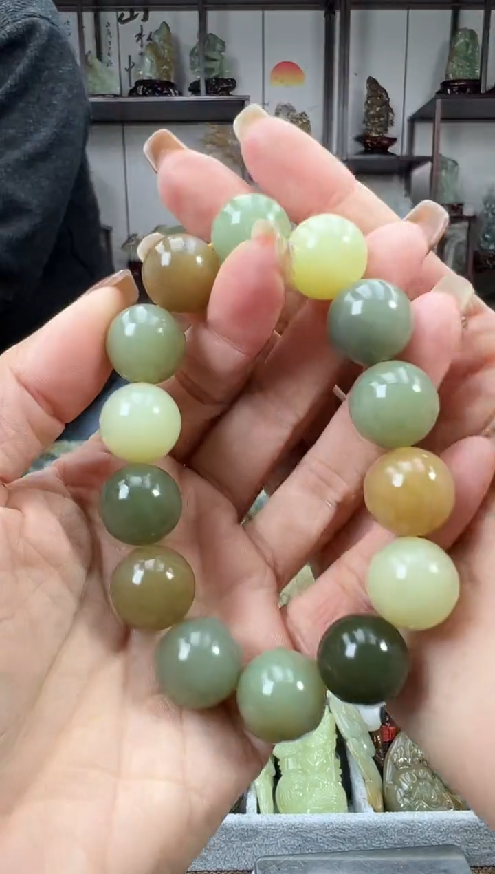 未镶嵌和田玉把件1