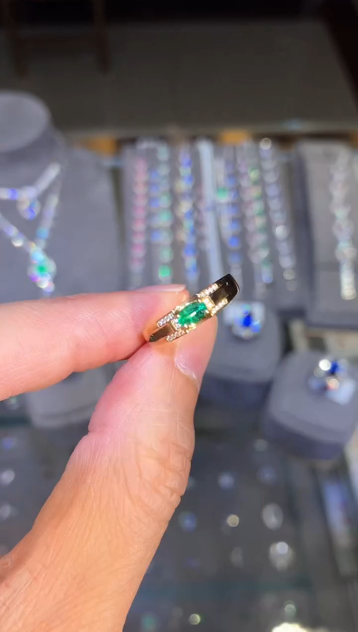 18K金镶嵌戒指祖母绿【闪购】0.27ct/七天鉴赏