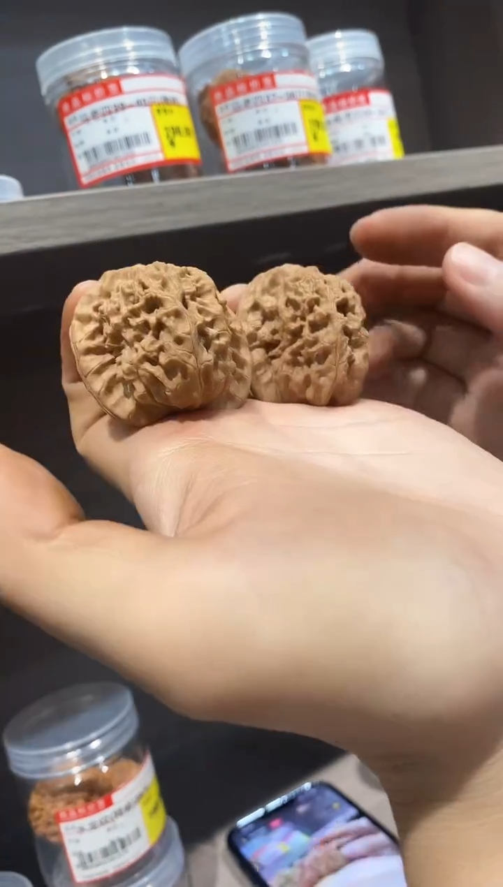 文玩核桃把件微修马老四40以内