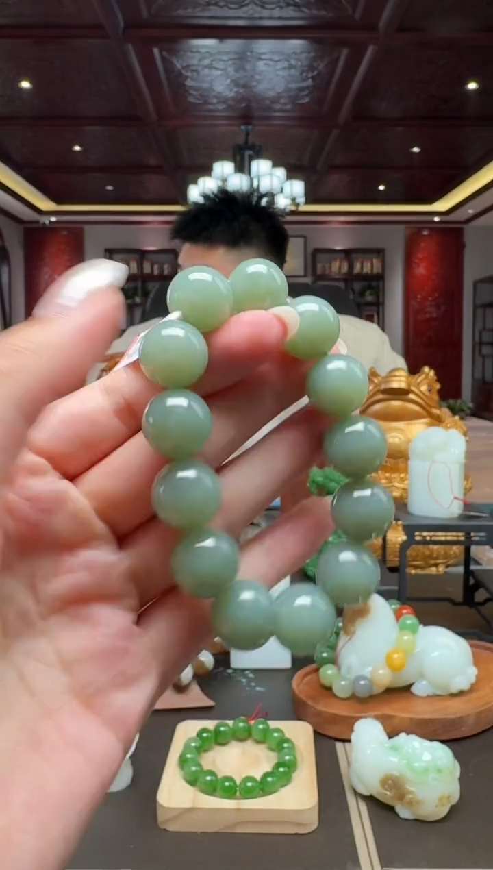 未镶嵌和田玉挂件qml16