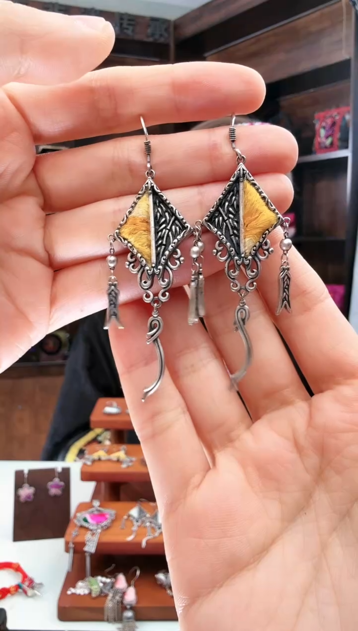 【闪购商品】织绣36蚩梦苗族古绣