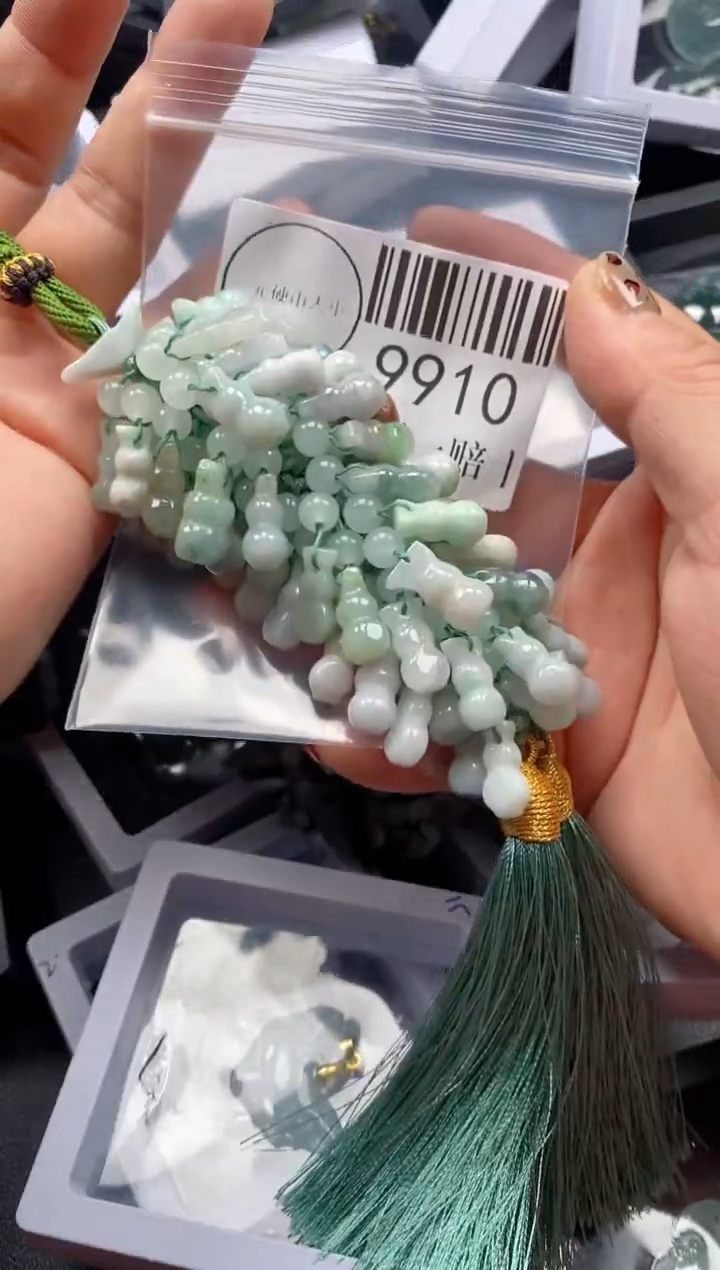 吊坠(不含链)未镶嵌翡翠9910