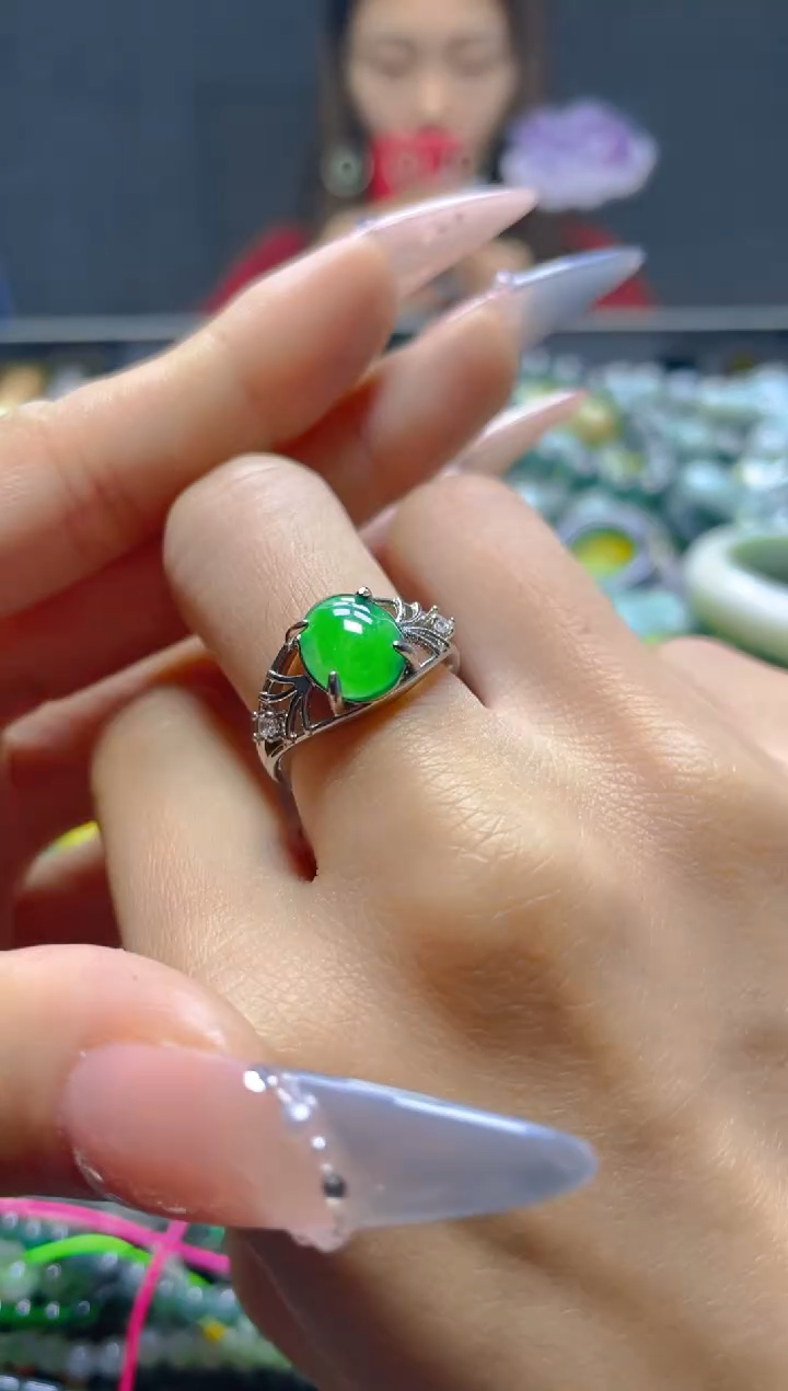 颈饰未镶嵌翡翠/D/翡翠A货，一件也是批发价