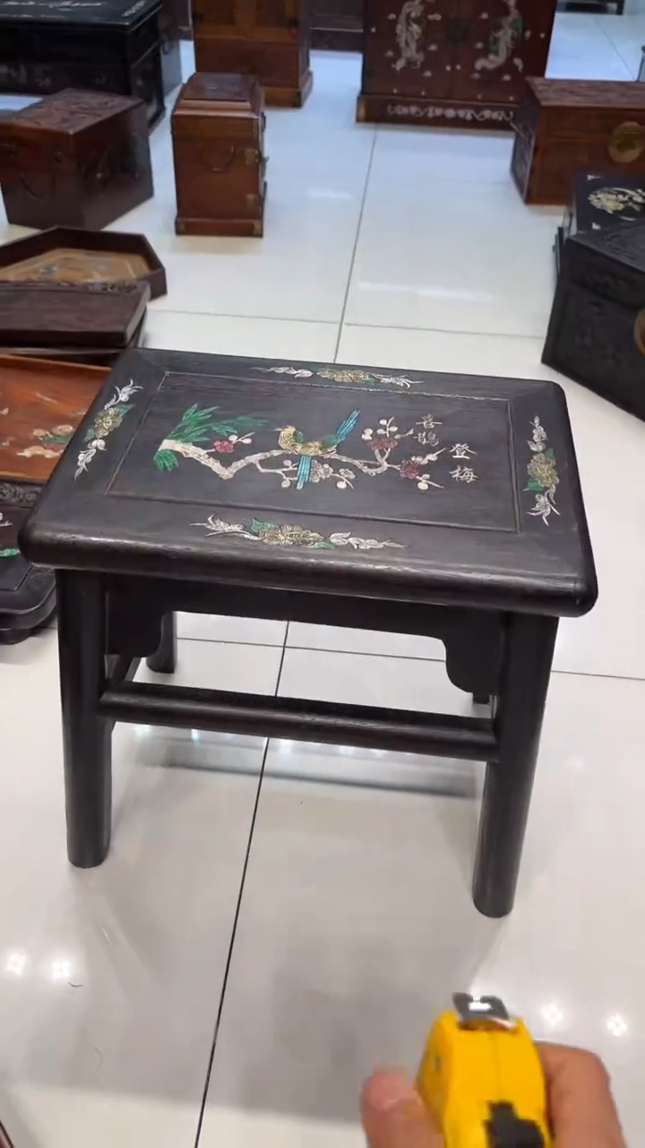 【闪购商品】贡木喜鹊登梅螺钿小凳子