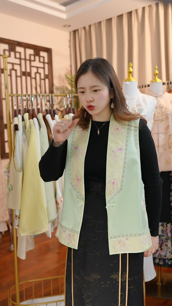 【闪购商品】刺绣苏绣非遗服饰一物一件绿色