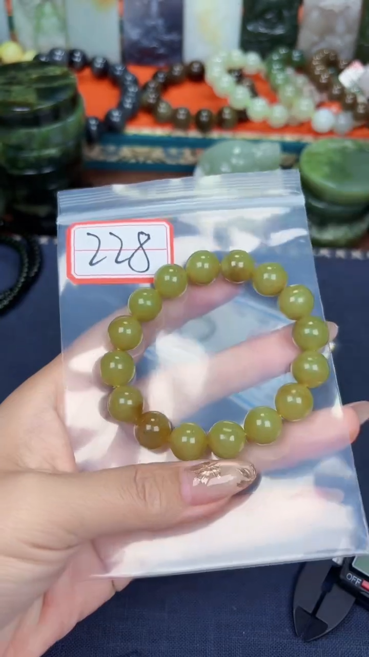 颈饰未镶嵌和田玉和田玉