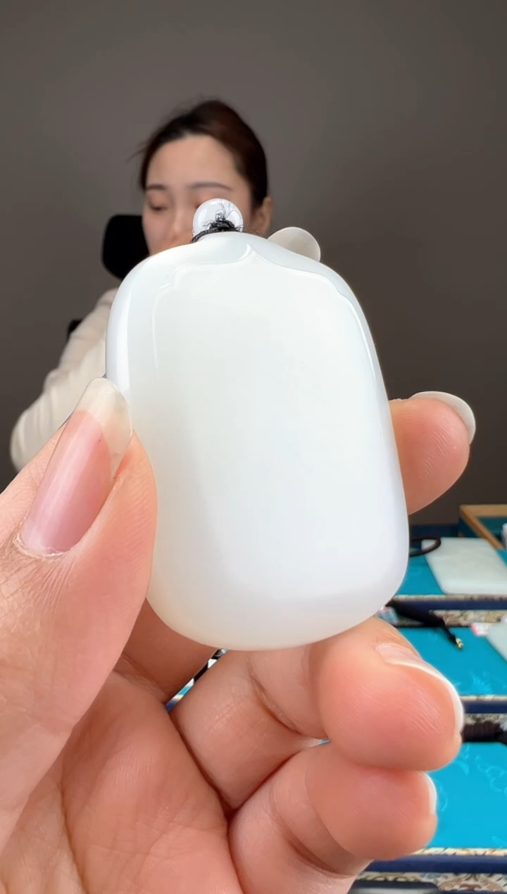 【闪购商品】和田玉颈饰未镶嵌1