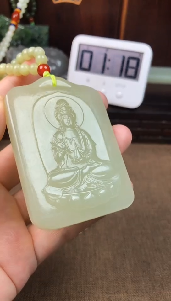 和田玉未镶嵌颈饰清**然 清新依然