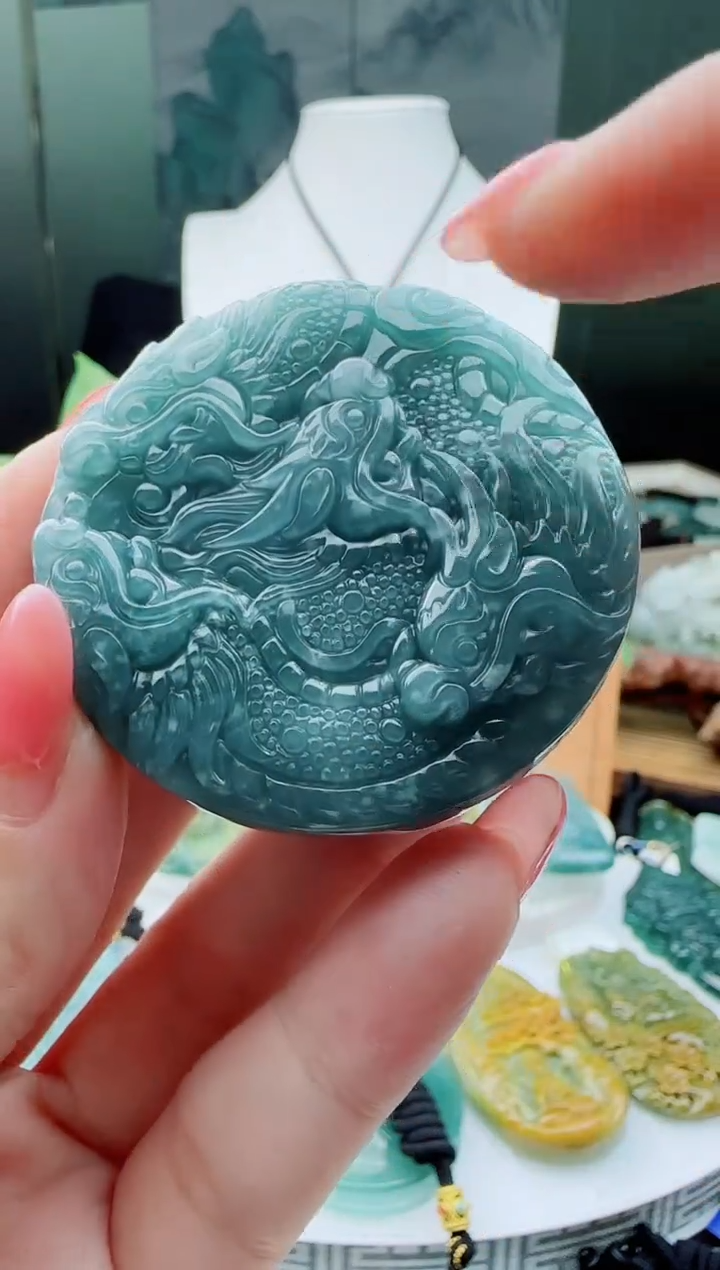 【闪购商品】翡翠颈饰未镶嵌多样性随机一件发货