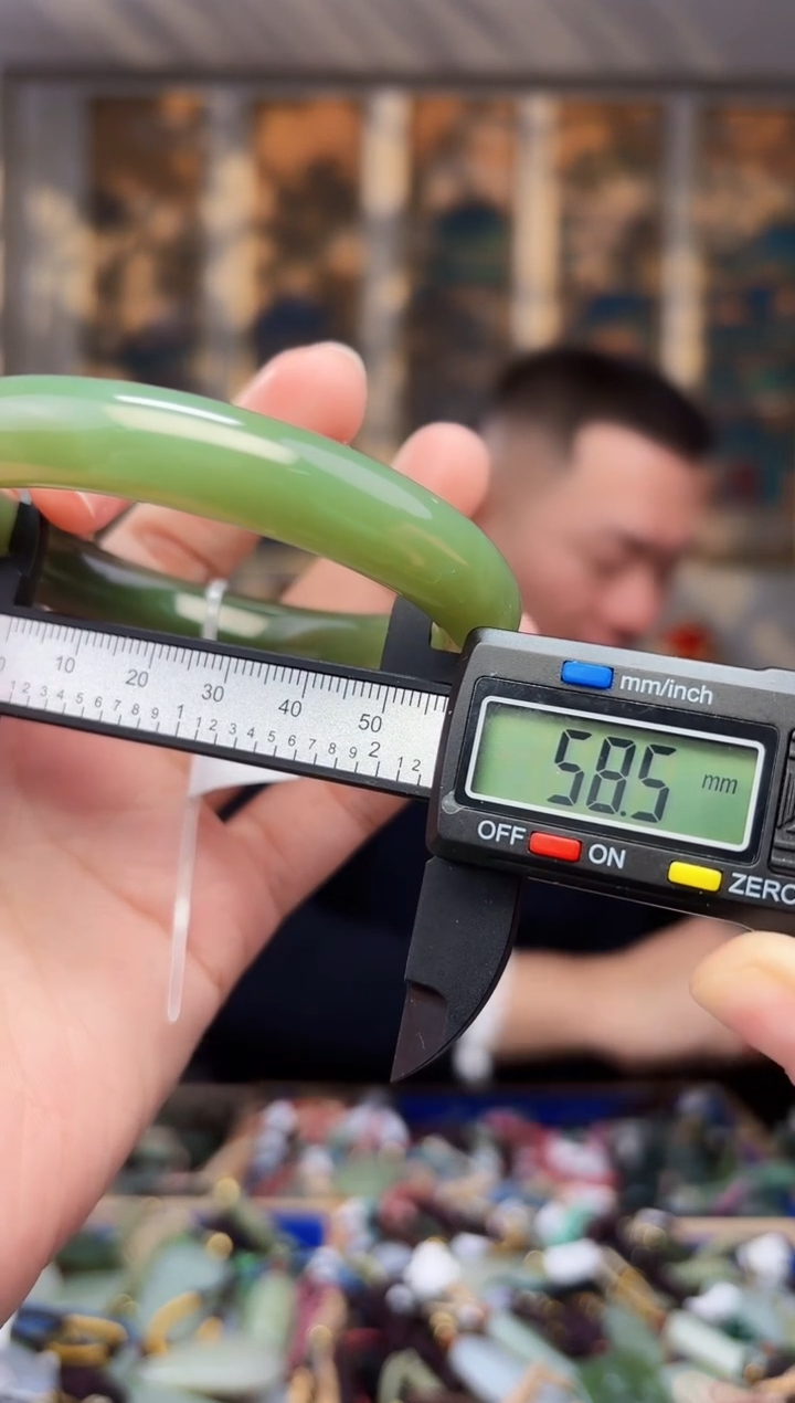 【闪购商品】和田玉挂件未镶嵌拍一发一