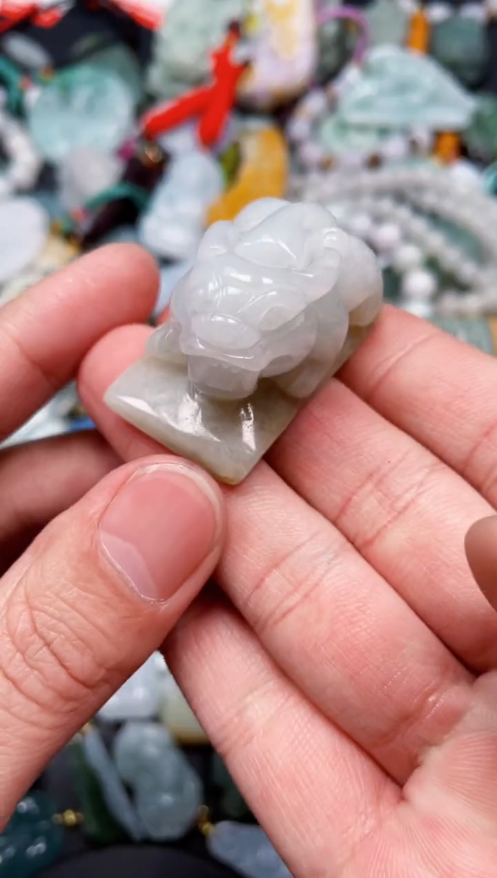 【闪购商品】翡翠颈饰未镶嵌天然翡翠a货