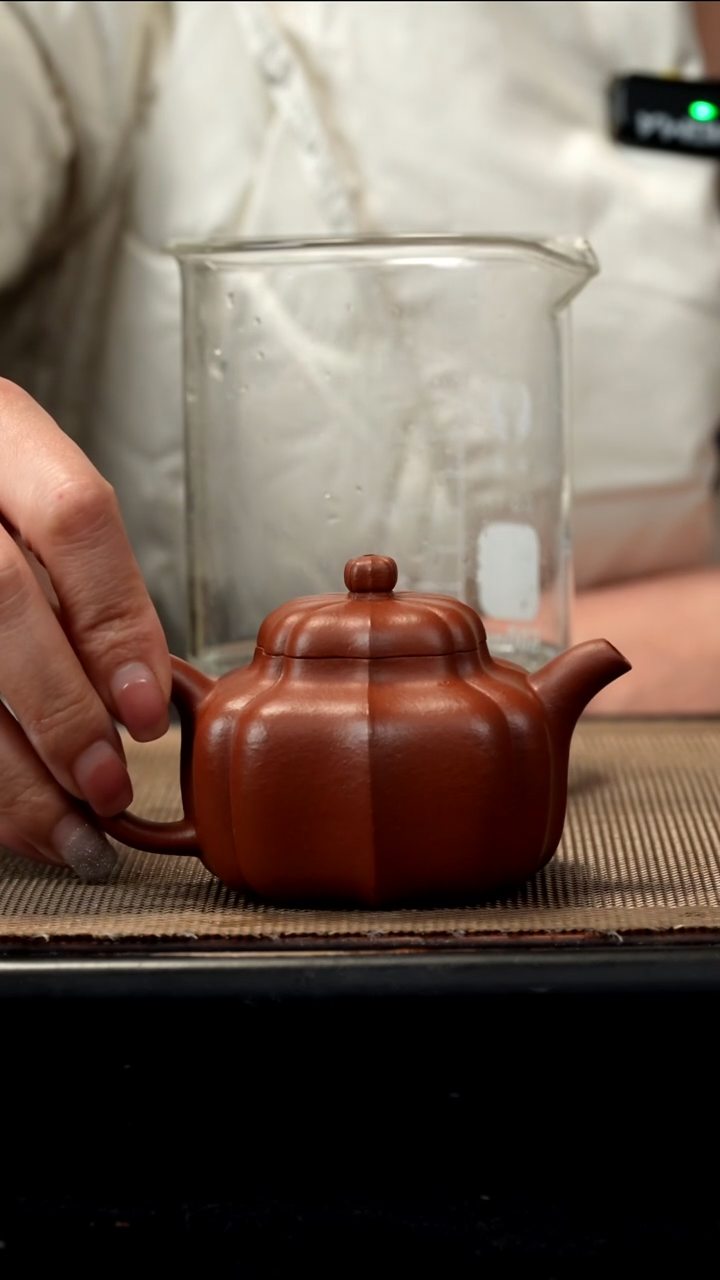紫砂茶盏生砂朱泥筋纹德钟140CC微瑕