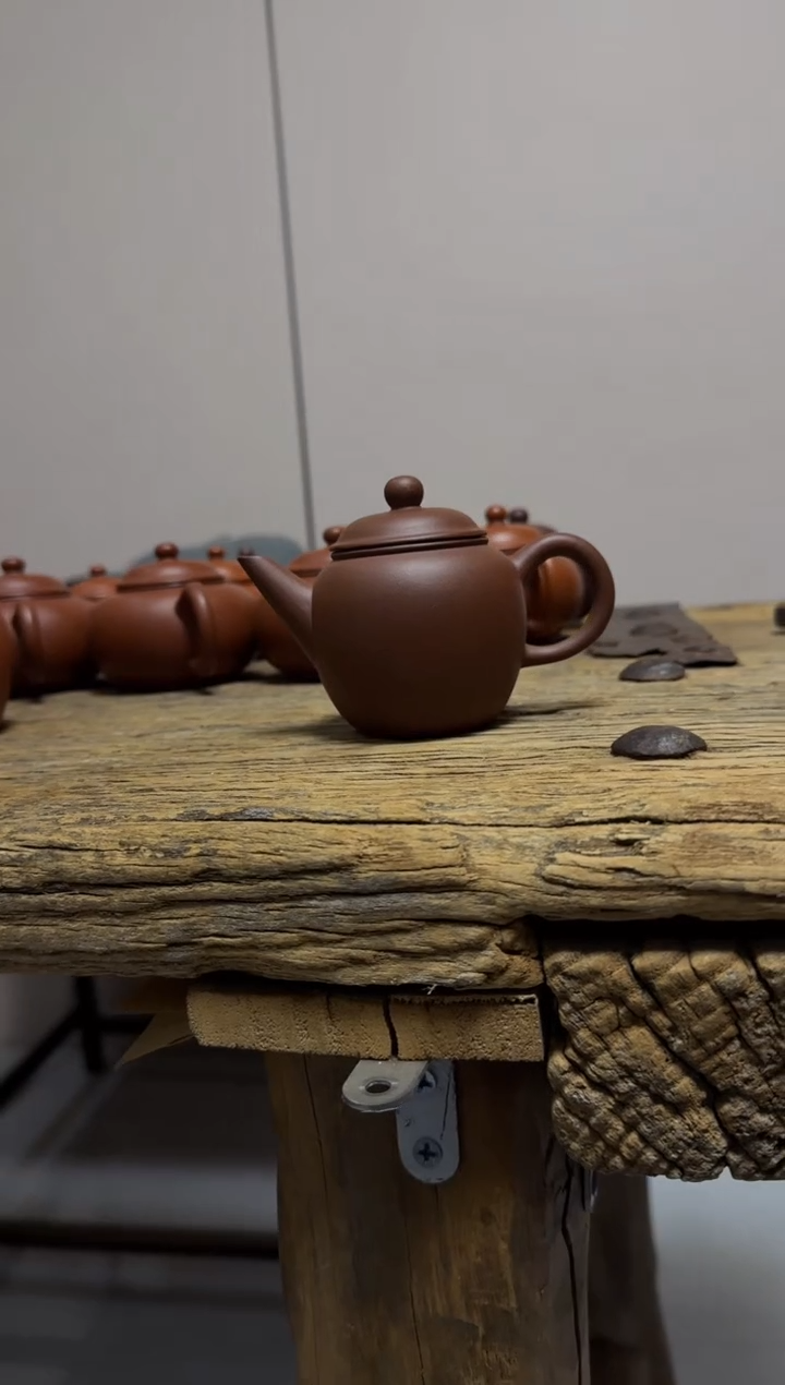 茶壶紫砂节****꧂紫砂盘子一个