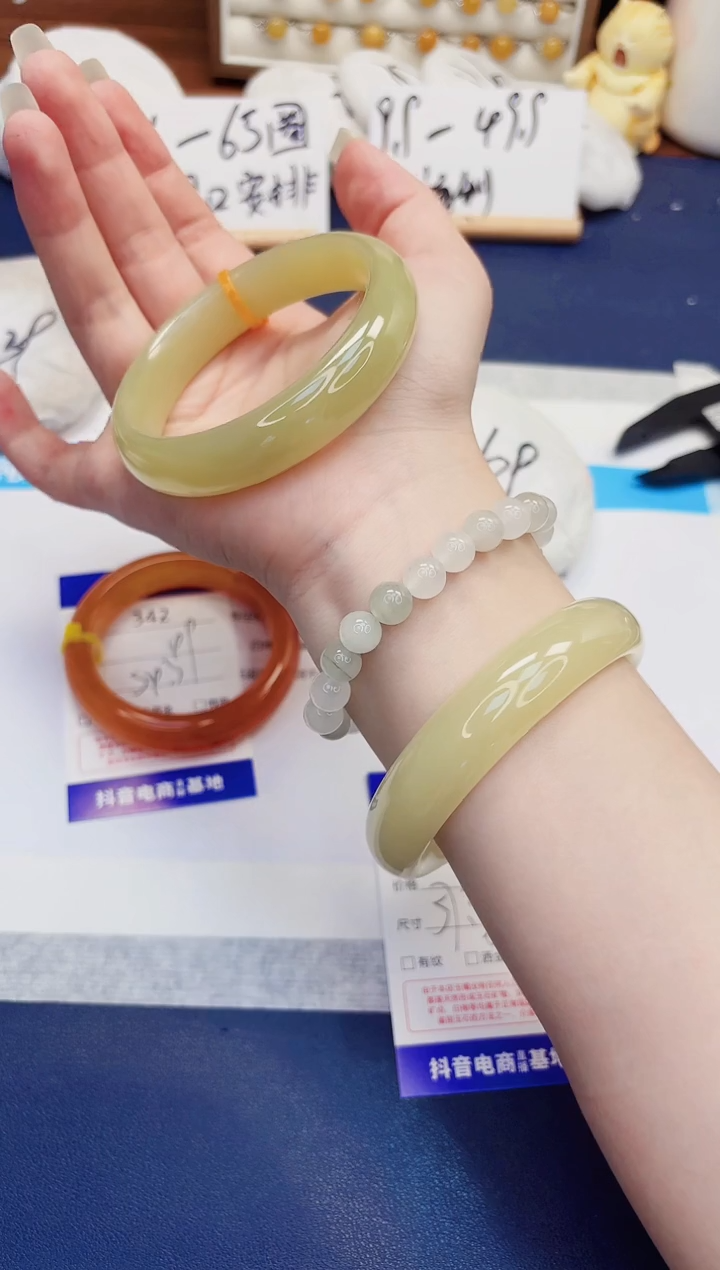 石英质玉手镯未镶嵌343-晴水-圈口57