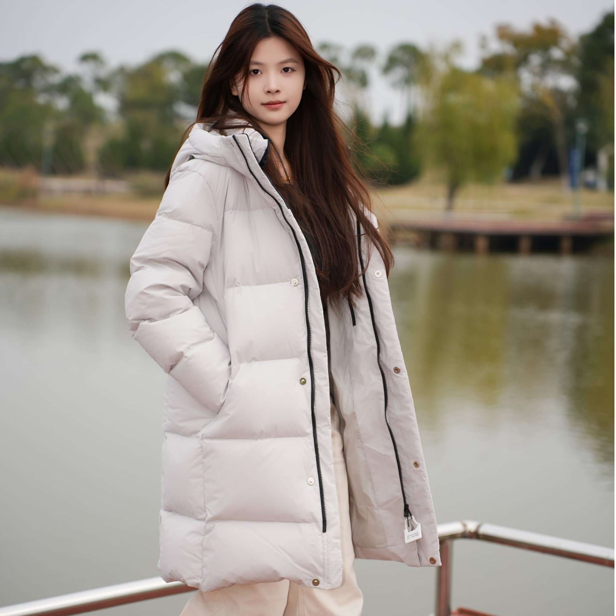 登美司新款2025年冬季极寒加厚保暖白鹅绒羽绒服女中长款防寒外套