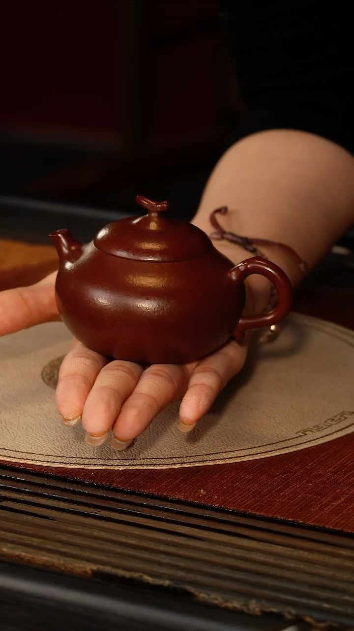茶壶紫砂宜兴紫砂LHQ 龙血砂 瓜趣 140cc