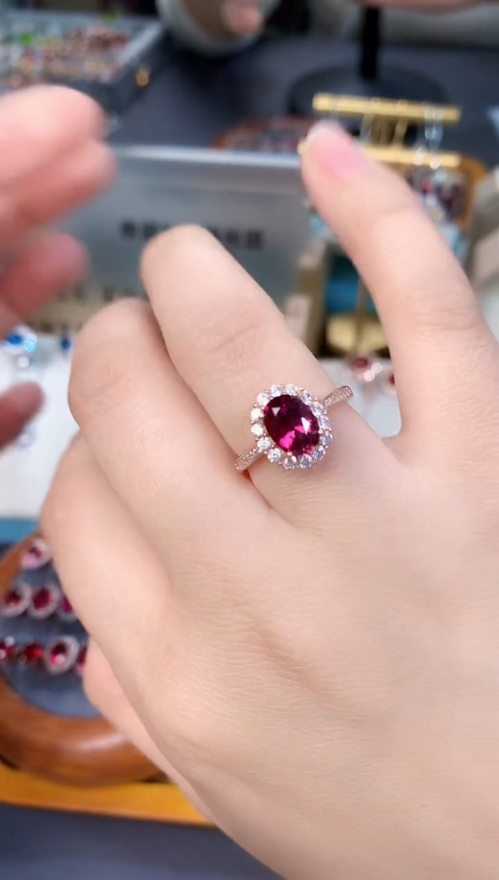 【闪购商品】石榴石戒指银S925镶嵌天然镁铝