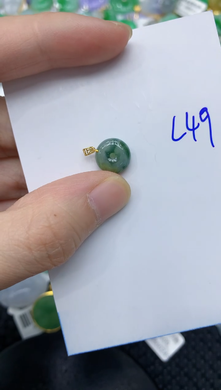 【闪购商品】翡翠颈饰18K金镶嵌11111111111