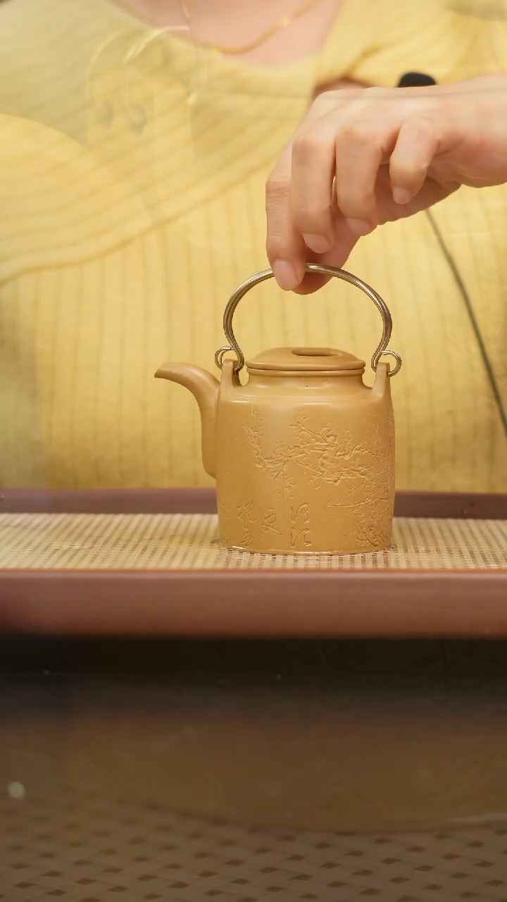 【闪购商品】紫砂茶壶宝山绿洋桶刻绘梅花200