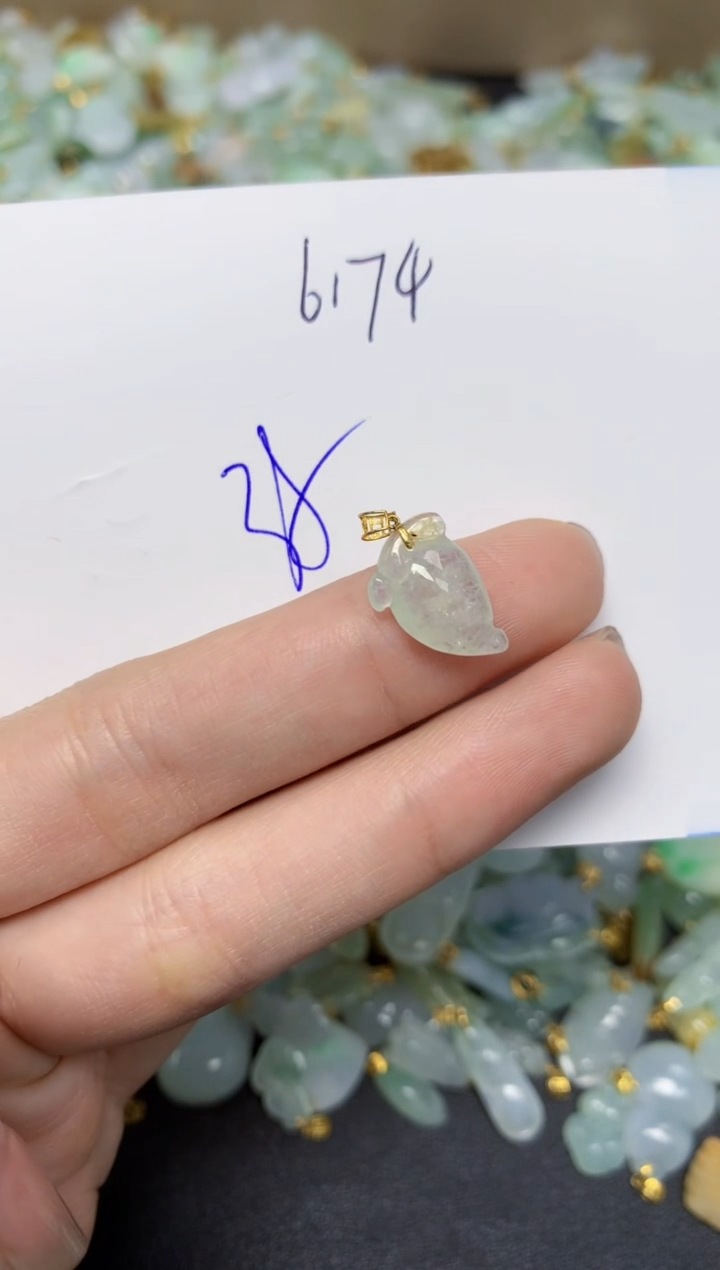 【闪购商品】翡翠颈饰18K金镶嵌天然翡翠A货