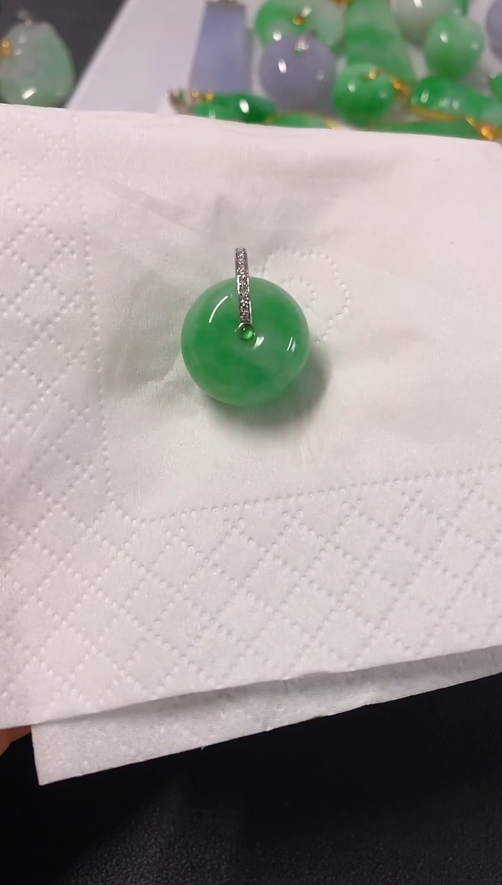 吊坠(不含链)18K金镶嵌翡翠平安扣