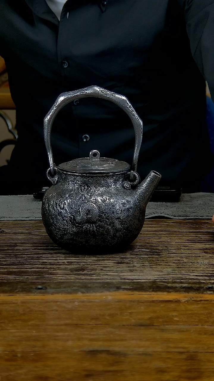 别看我人不正经。壶，正儿八经！！