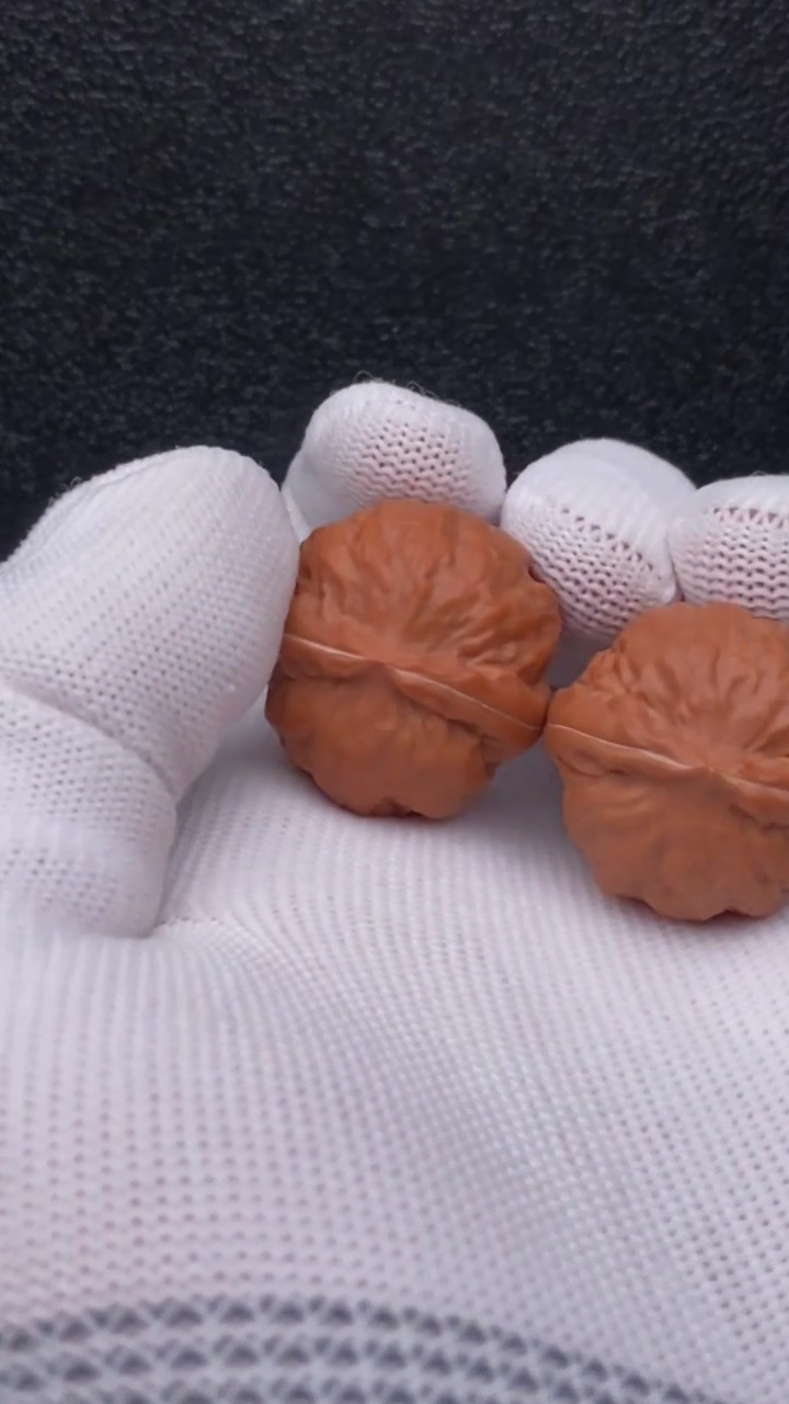 【闪购商品】文玩核桃把件玉石方尊