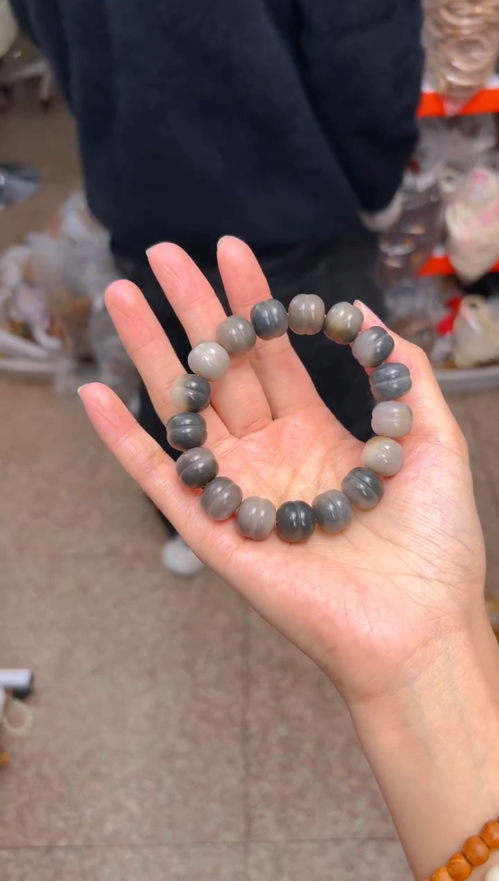 吊坠菩提根/象牙果三花汉堡