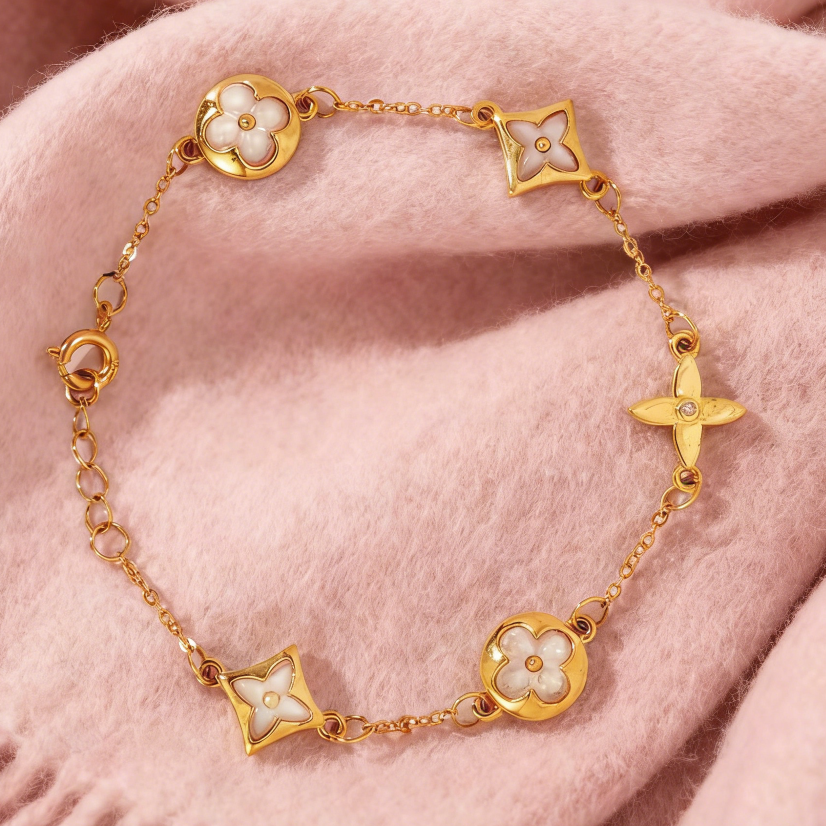 手链  【SY】气质简约系列时尚百搭经典 轻奢版四叶花手链 长约19cm