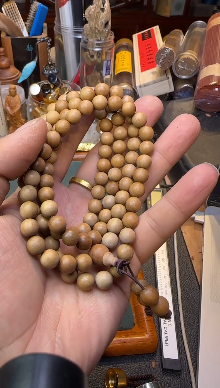 【闪购商品】檀香木手串/手链老山檀黑肉多圈8mm