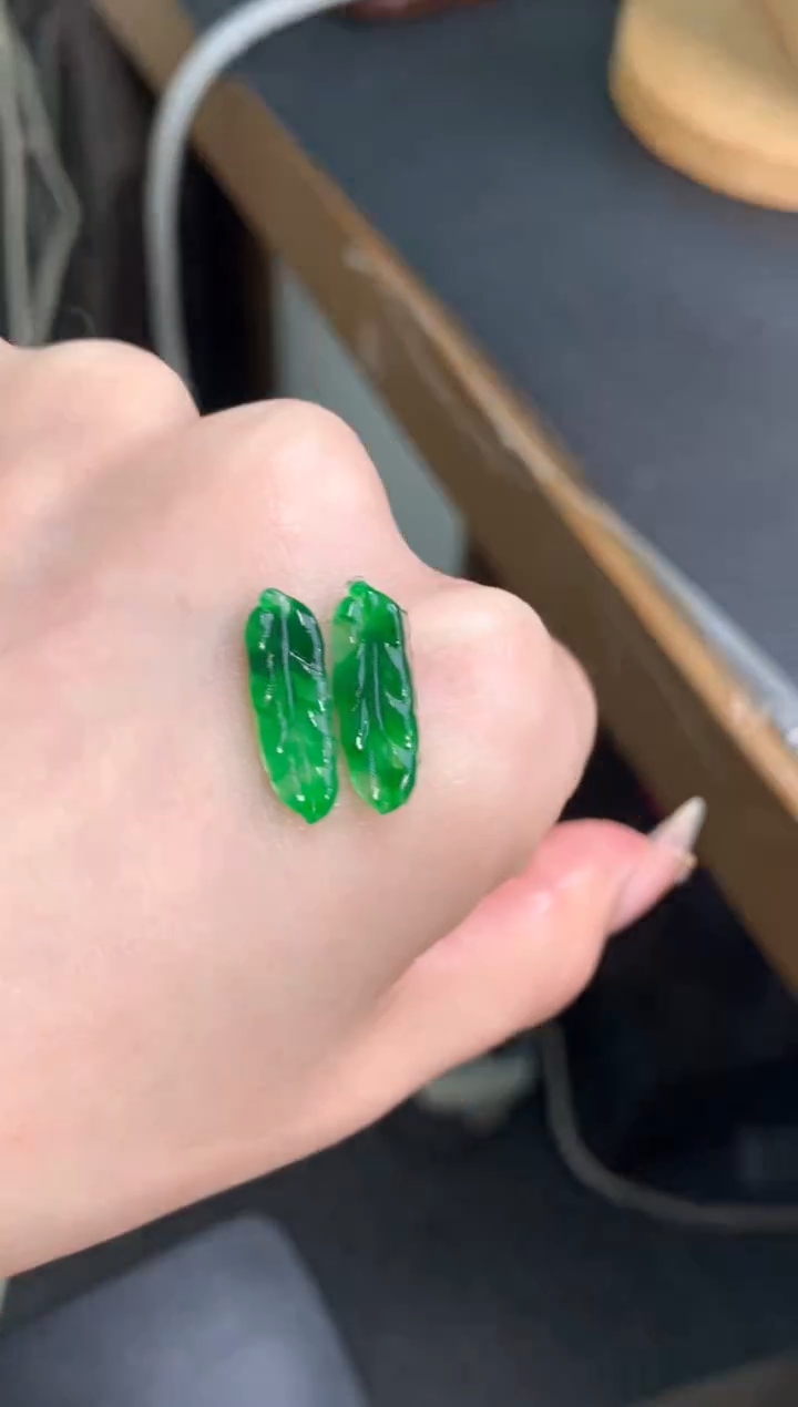 未镶嵌定制翡翠一对叶子