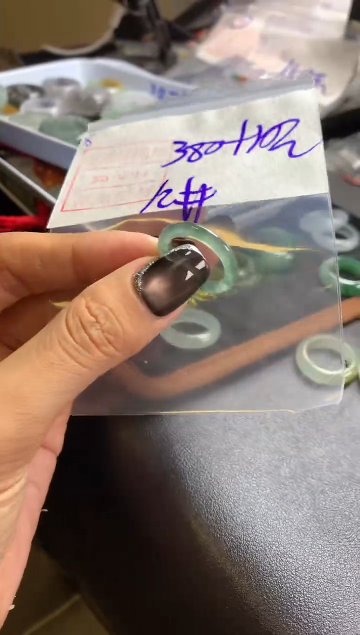 未镶嵌定制翡翠8戒圈12*390元毛货需精抛光发