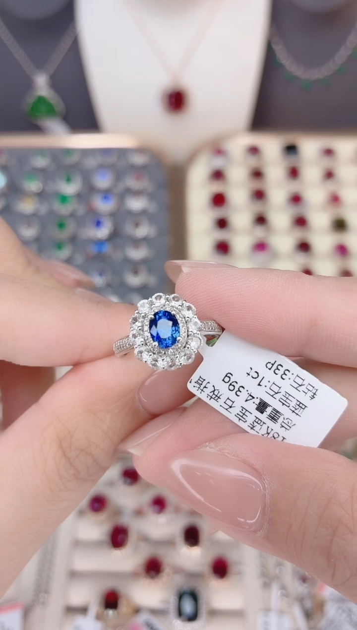 蓝宝石戒指蓝宝石18K金镶嵌1CT