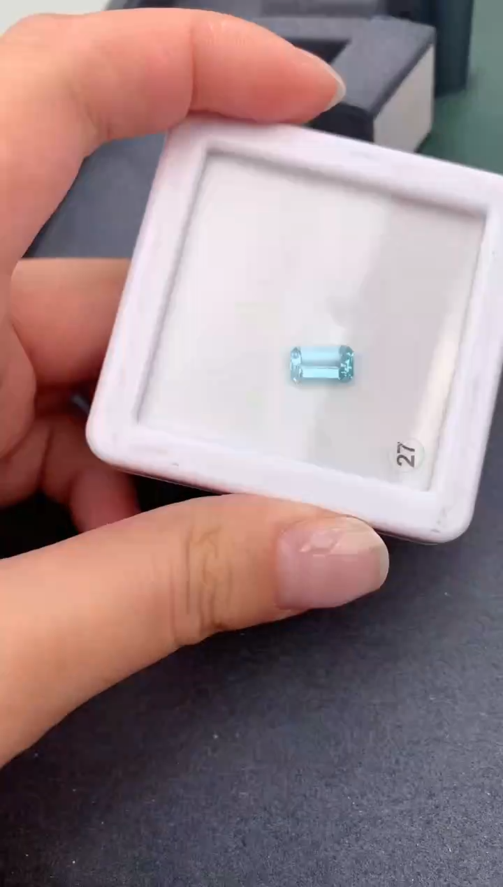 【闪购商品】海蓝宝石裸石未镶嵌1.7ct海蓝宝