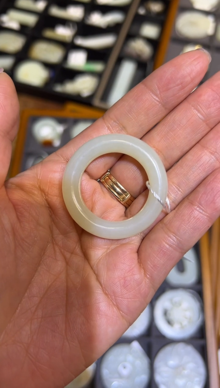 【闪购商品】和田玉XHM-889  袈裟环