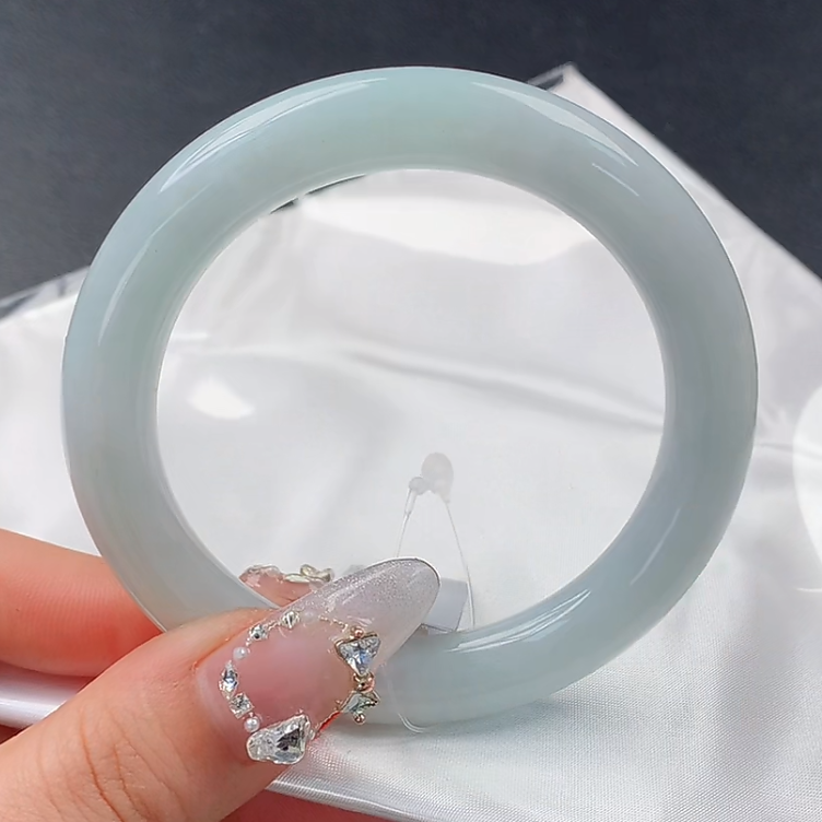 【欢乐翡翠精选】抖音基地发货 天然缅甸A货翡翠圆条晴绿