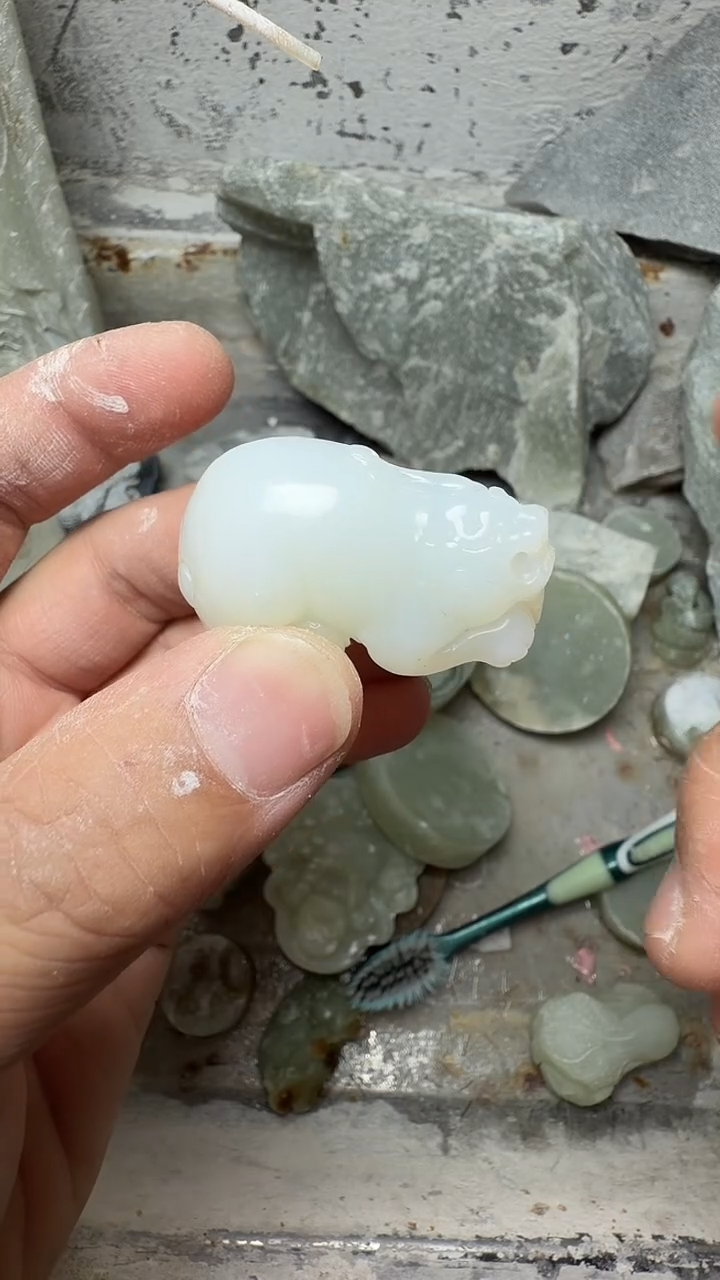 项链未镶嵌和田玉貔貅 