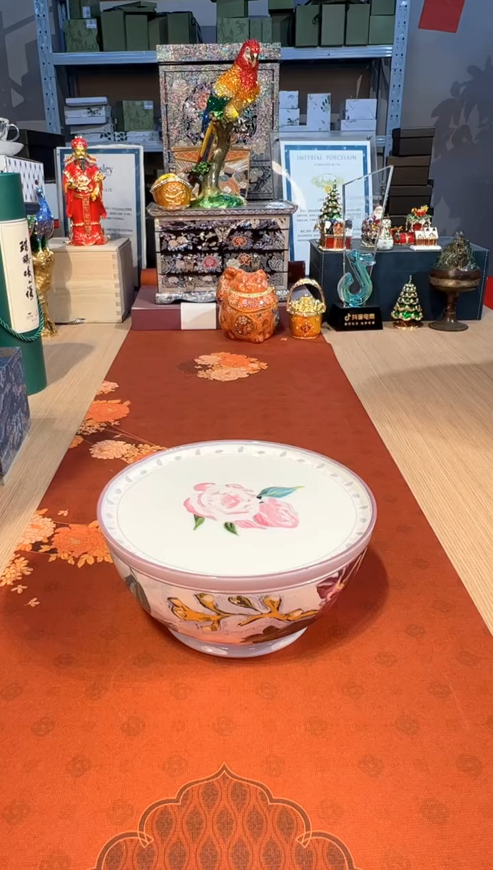 【闪购商品】杯161油画带盖面碗（玫瑰集）