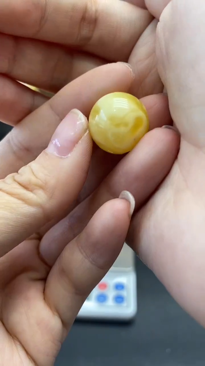 琥珀未镶嵌珠宝奇石2496