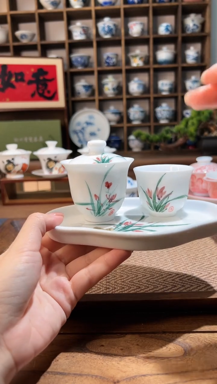 【闪购商品】五彩兰花三件套        