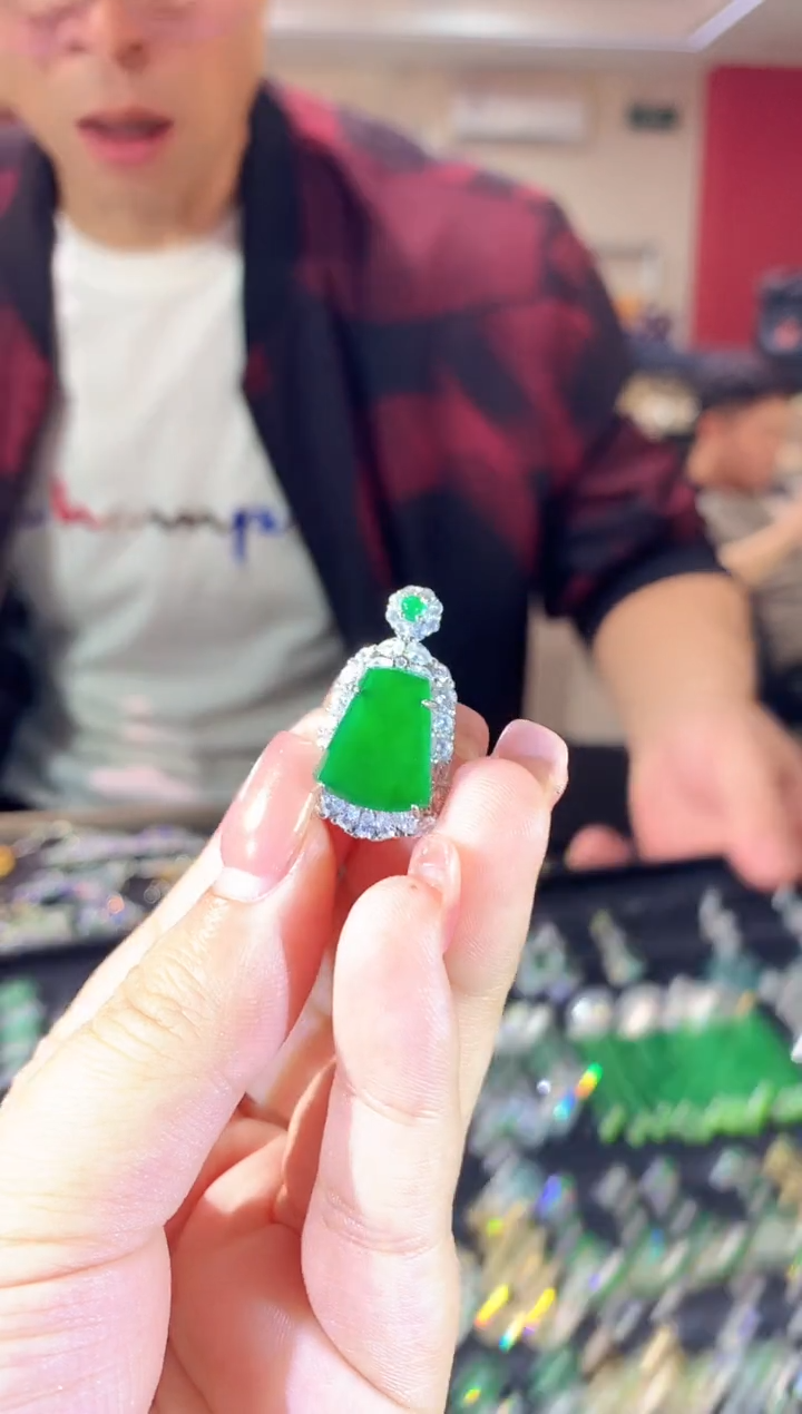 【闪购商品】翡翠银S925镶嵌吊坠(不含链)206zgc时尚