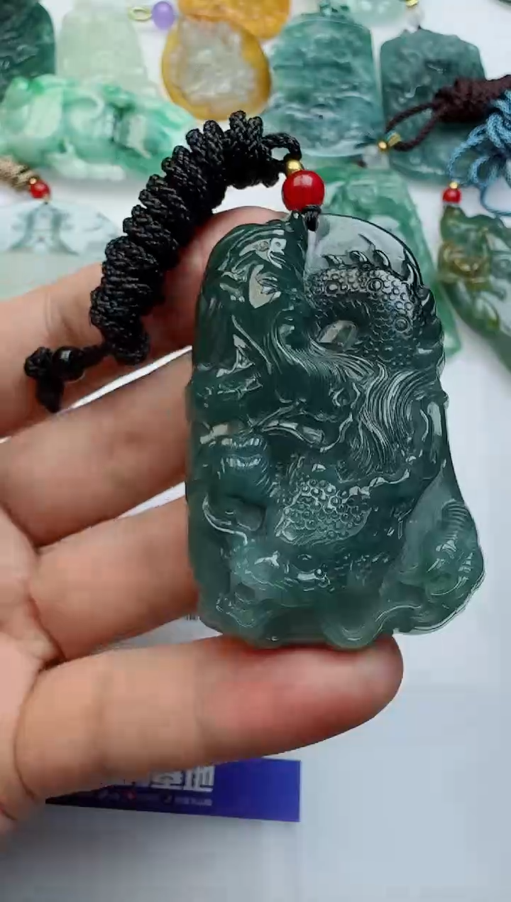 【闪购商品】翡翠颈饰未镶嵌11111111