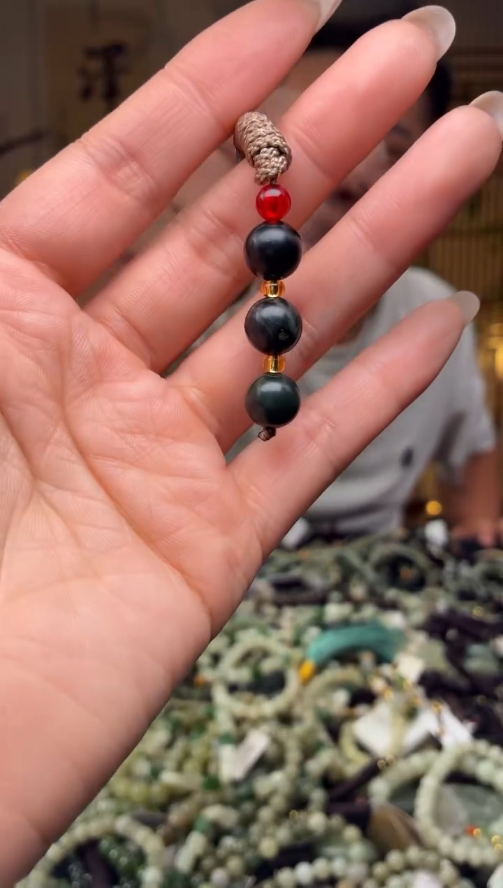 颈饰未镶嵌和田玉多样性发货，拍一发一