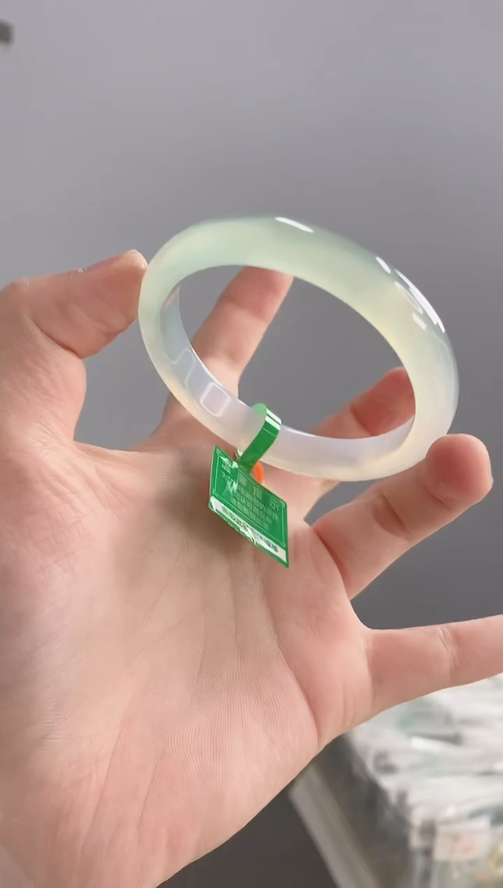 【闪购商品】玛瑙/玉髓手镯未镶嵌55圈